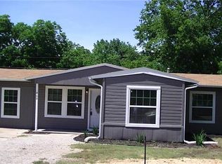 909 Moore Ter, Arlington, TX 76010