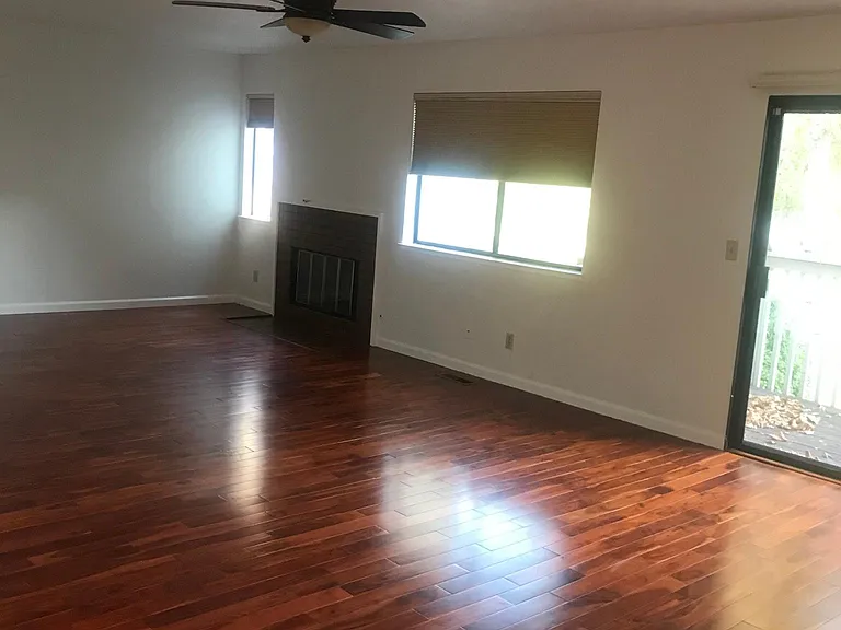 7258 Valley View Ct — Photo 20