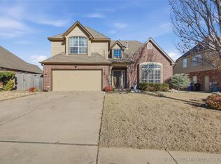 808 E Seattle St, Broken Arrow, OK 74012
