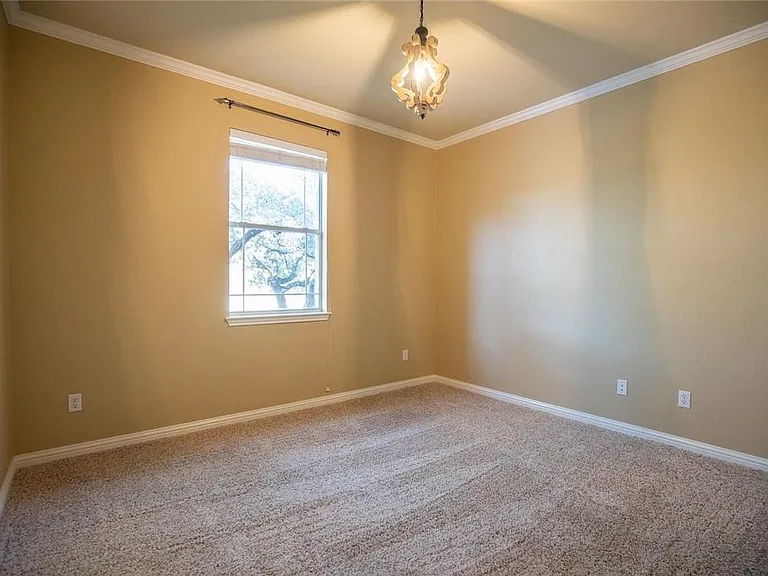 3806 Juniper Hills St — Photo 10