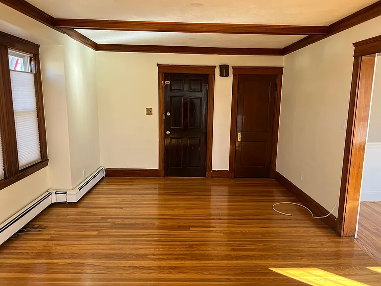 Lake St — Photo 32