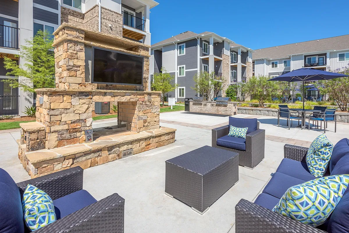 Building Photo - Haven at Rivergate