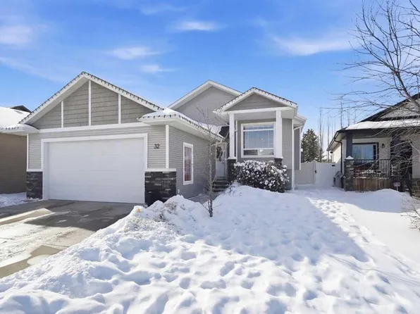 32 E Rozier Close, Sylvan Lake, AB T4S 0B8