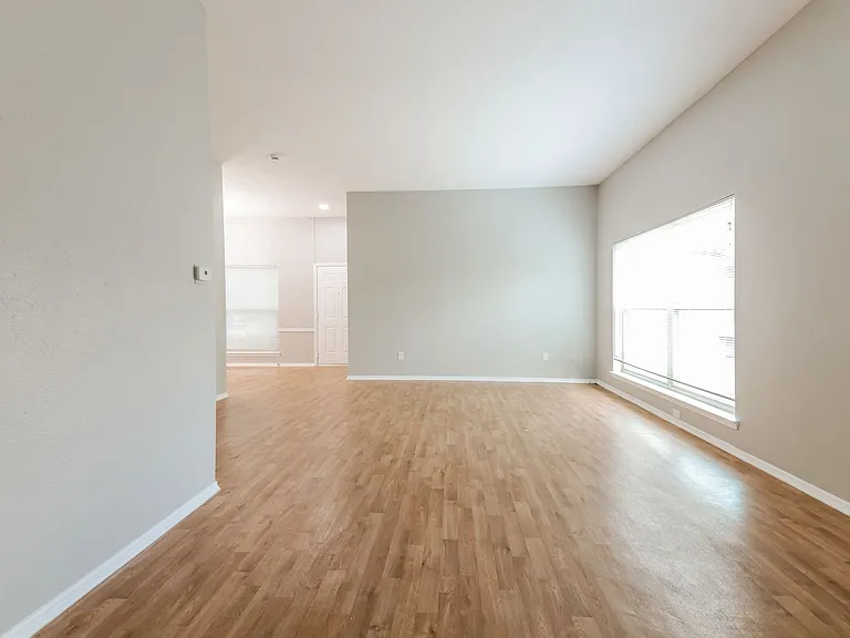 10406 High Hollows Dr #226 — Photo 13
