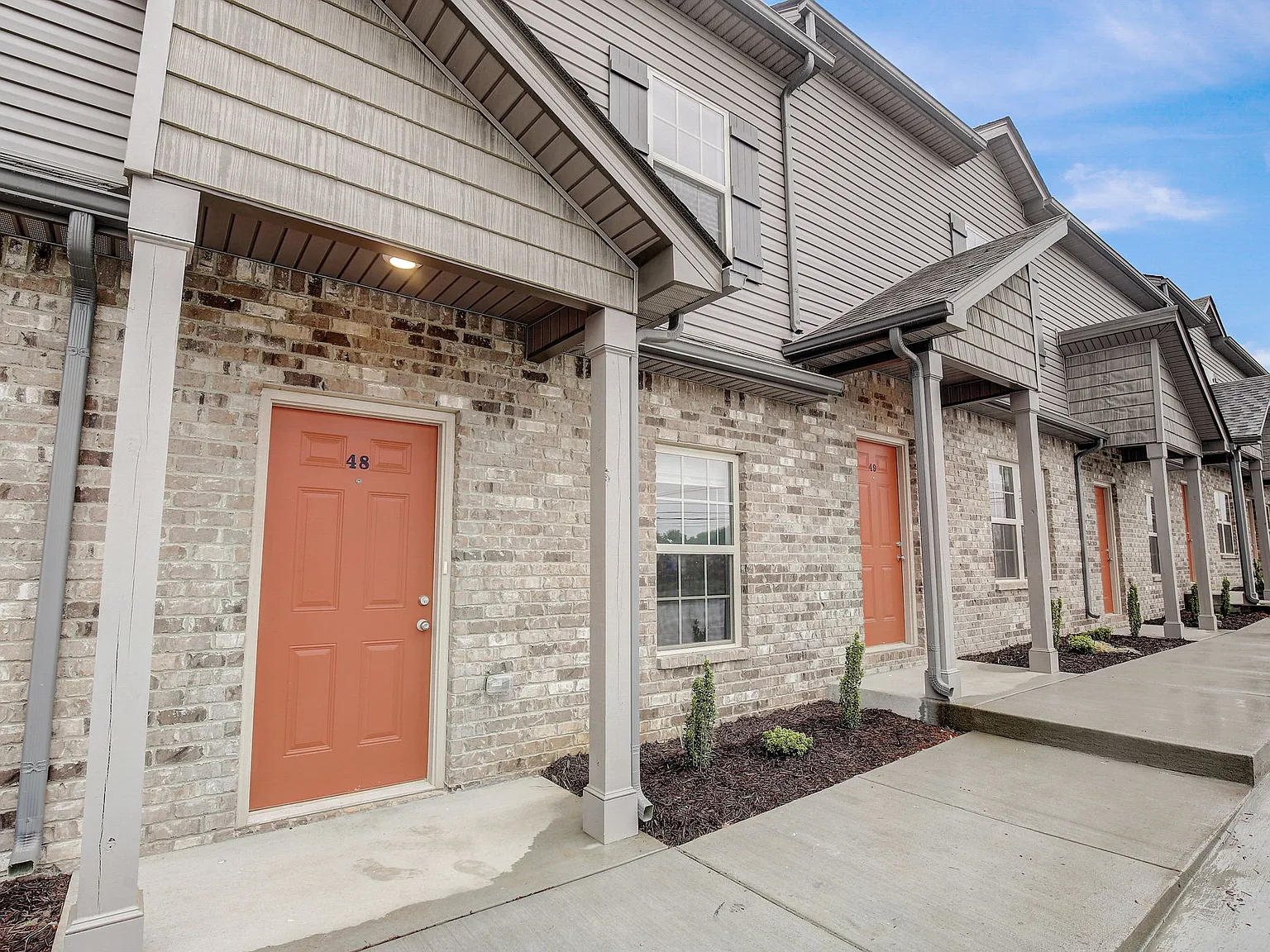 Greystone Townhomes — Photo 3
