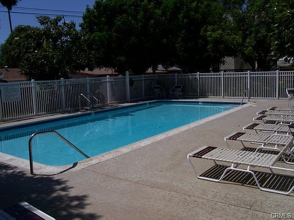 4th image of 4909 New Castle Ln