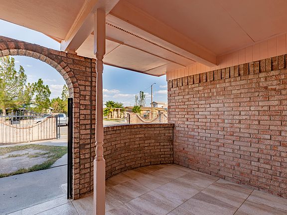4th image of 279 Romeria Dr