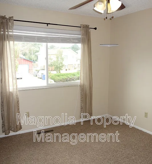 1185 Applewood Dr — Photo 6