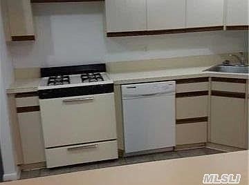 2nd image of 71-35 Sutton Pl APT 1