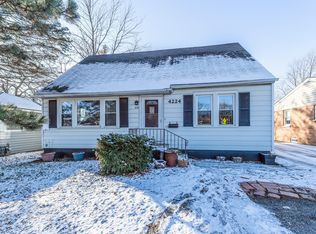 4224 Main St, Downers Grove, IL 60515