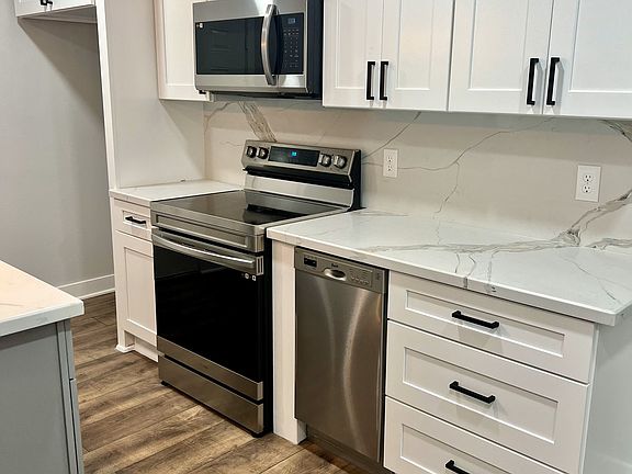 5th image of 10406 Peachtree St