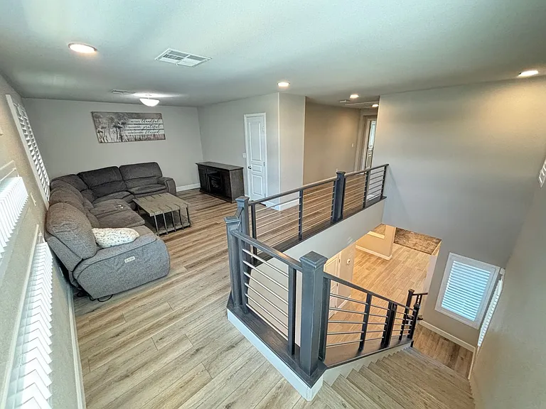 11194 Formosa Springs Ct — Photo 22