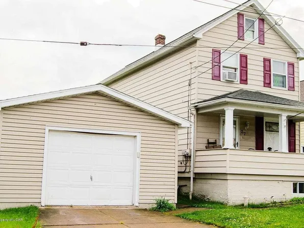 27 5th St, Kelayres, PA 18231