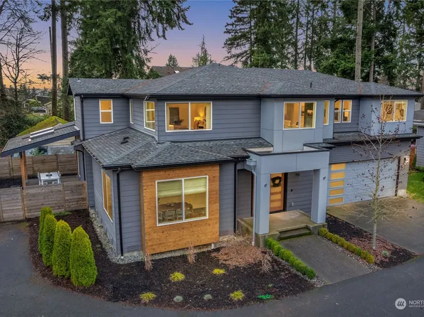 715 Newport Court NE, Renton, WA 98056