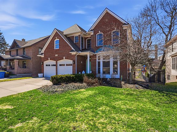 2nd image of 339 N Alice Ave