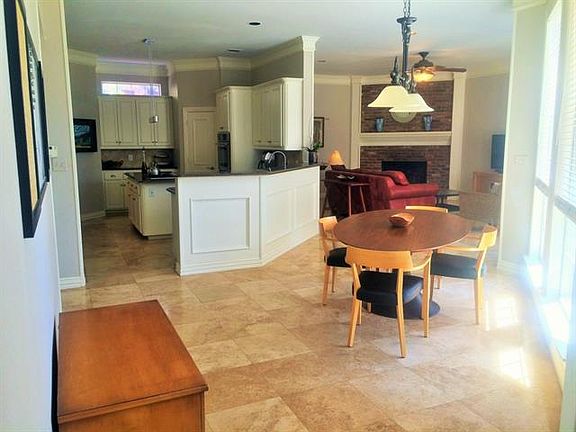 3rd image of 3608 Dumond Pl