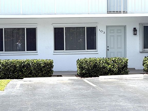 5th image of 316 Southwind Court #103