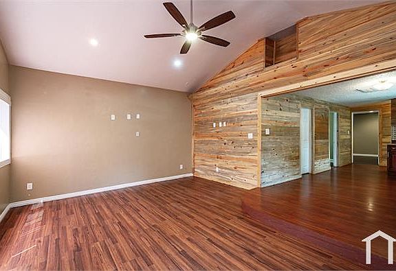 3rd image of 3961 W Kentucky Ave