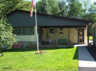 111 Carlow Ln, Altoona, PA 16601