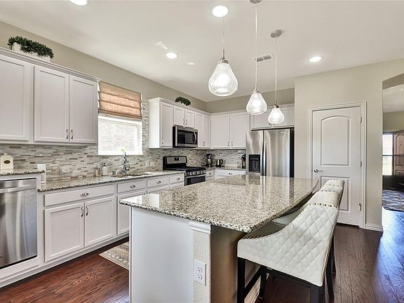 5th image of 8134 Harlow Ln
