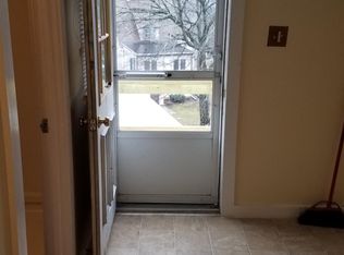 495 Washington St APT 3, Abington, MA 02351