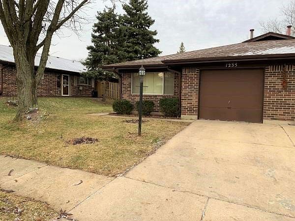 1st image of 1235 Fulton Dr #1235
