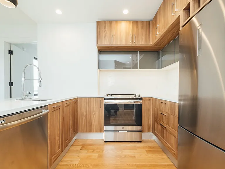 1801 Ocean Ave #8M — Photo 3