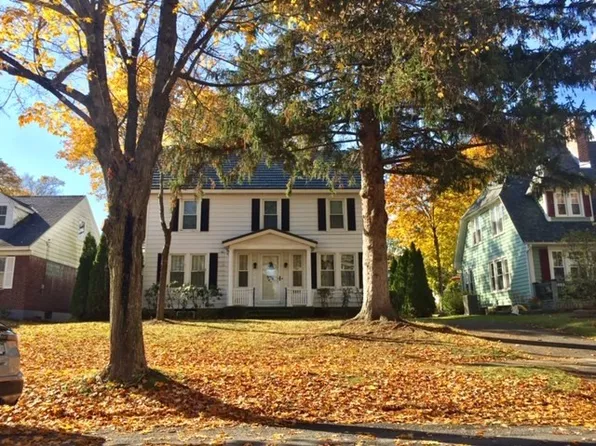 405 S Perry St, Johnstown, NY 12095