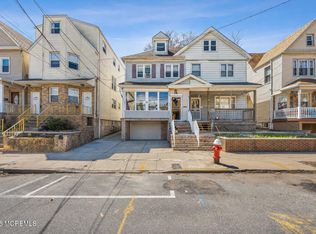 28 Willow Street, Bayonne, NJ 07002