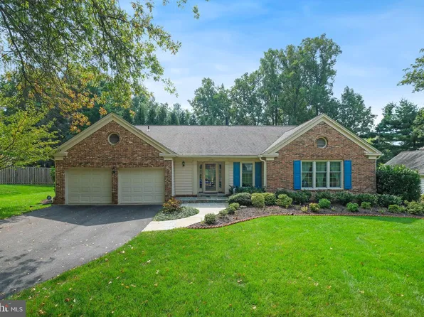 12005 Trailridge Dr, Potomac, MD 20854