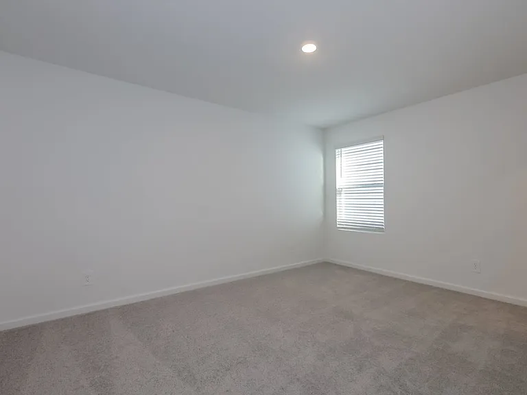 447 Artemis St — Photo 12
