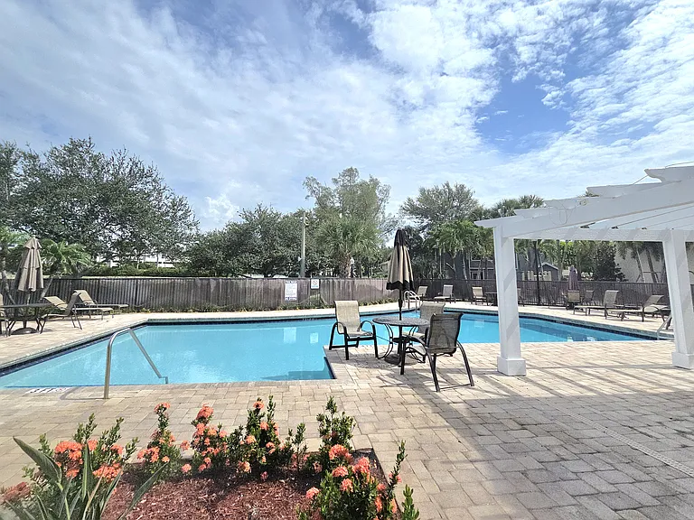 5300 Buckhead Cir — Photo 60