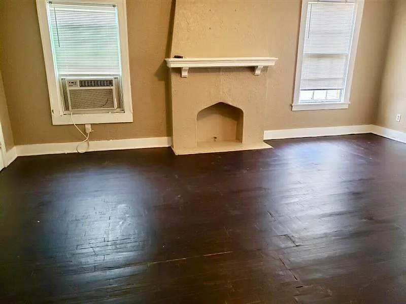 Mul-C living room - 200 Mulberry St #C