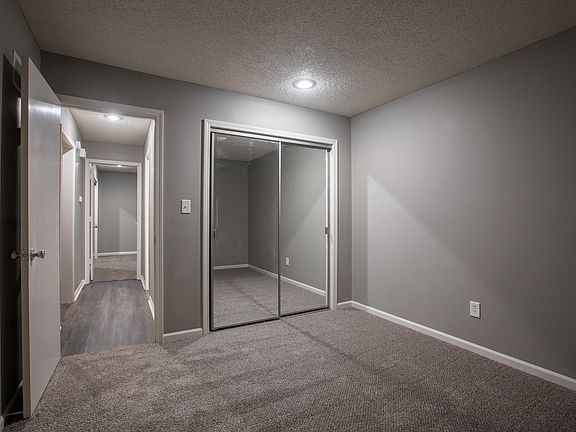 5th image of 20 NW Lakeview Blvd APT A