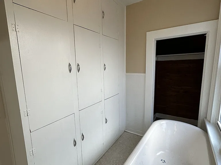975 N Church St — Photo 17