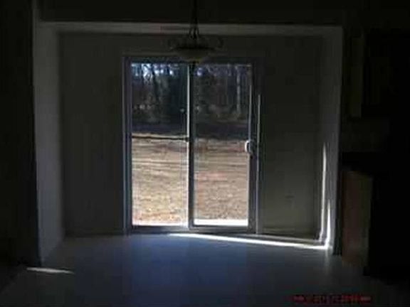 4th image of 581 Gentle Breeze Ln