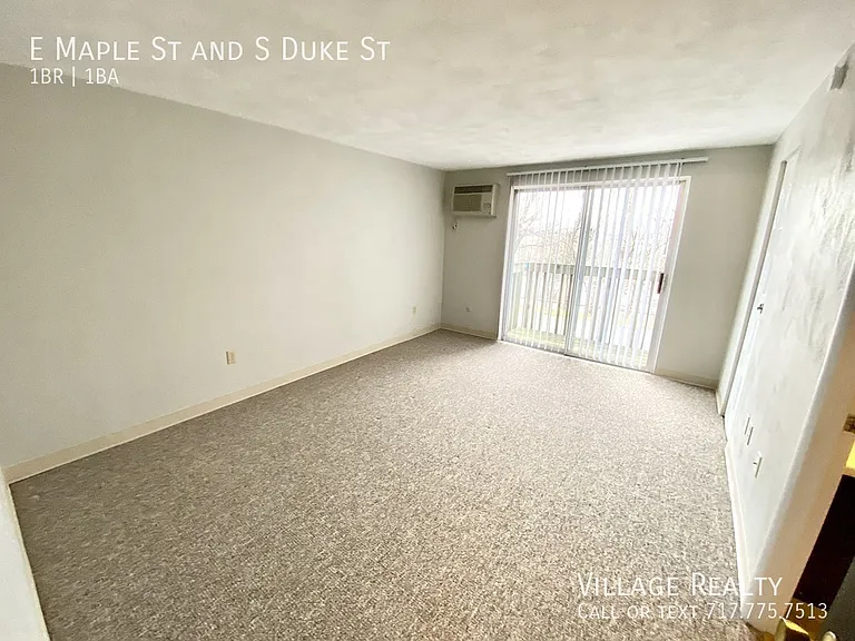E Maple St — Photo 10