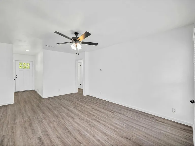 6506 King George Dr — Photo 8