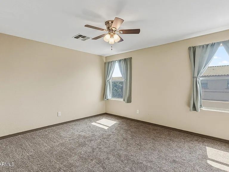 7422 S 28th Pl — Photo 27