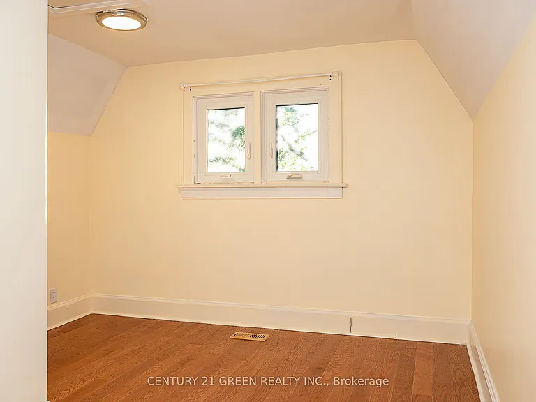 41 Paradise Rd S — Photo 21
