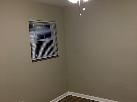 5th image of 16 Tulane Dr