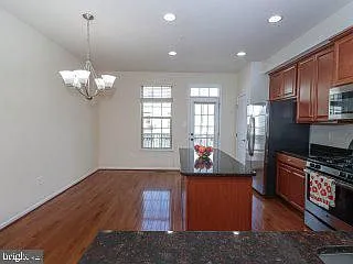 7721 Duncannon Ln — Photo 11