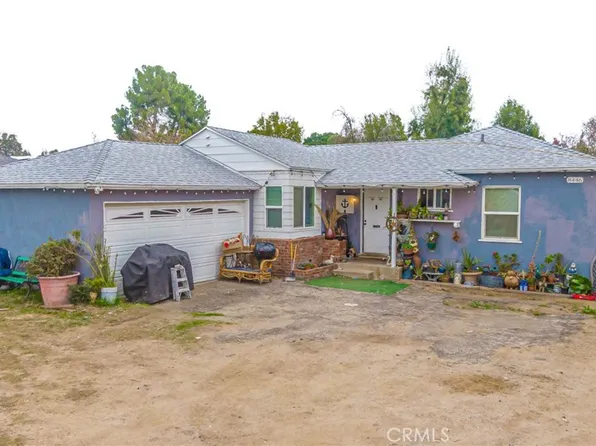 8446 Kelvin Ave, Winnetka, CA 91306