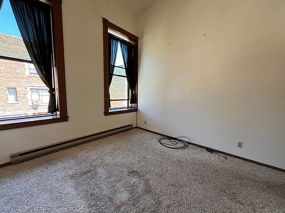 4th image of 319 South St #6
