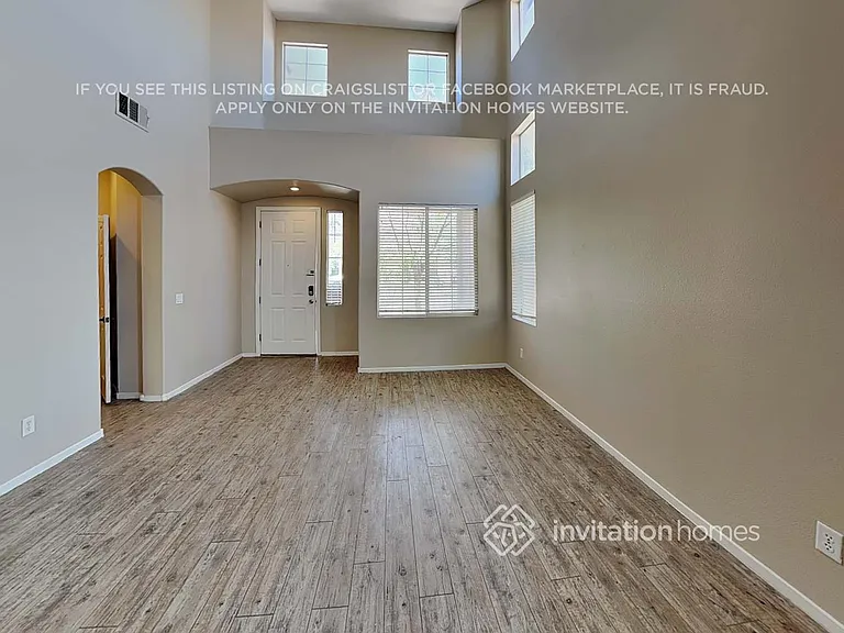 4798 Arial Ridge St — Photo 4