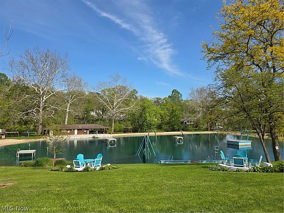 5th image of 1511 Lake Front Dr