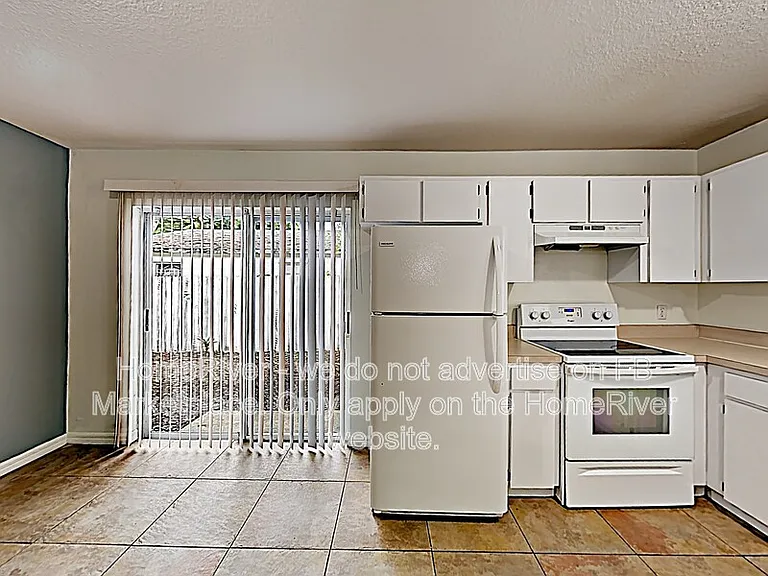 3519 N 10th St — Photo 9