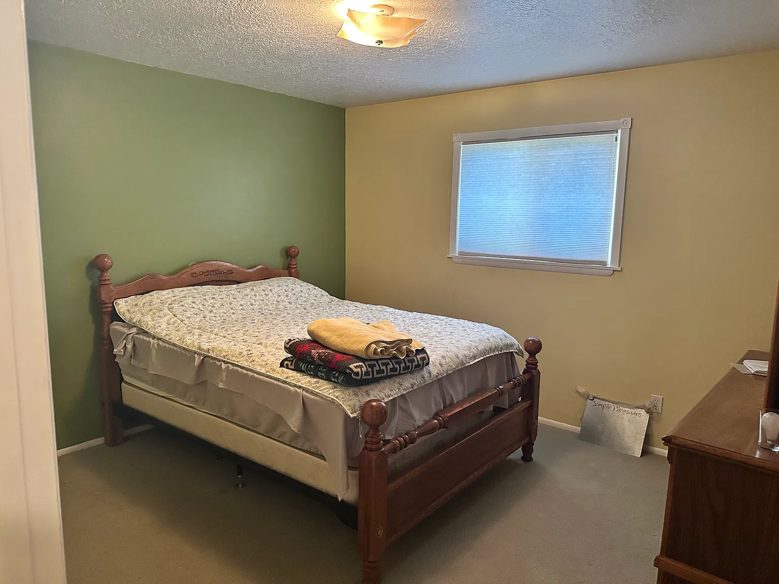 4 bed, 2243 sqft, $2,500 — Photo 1