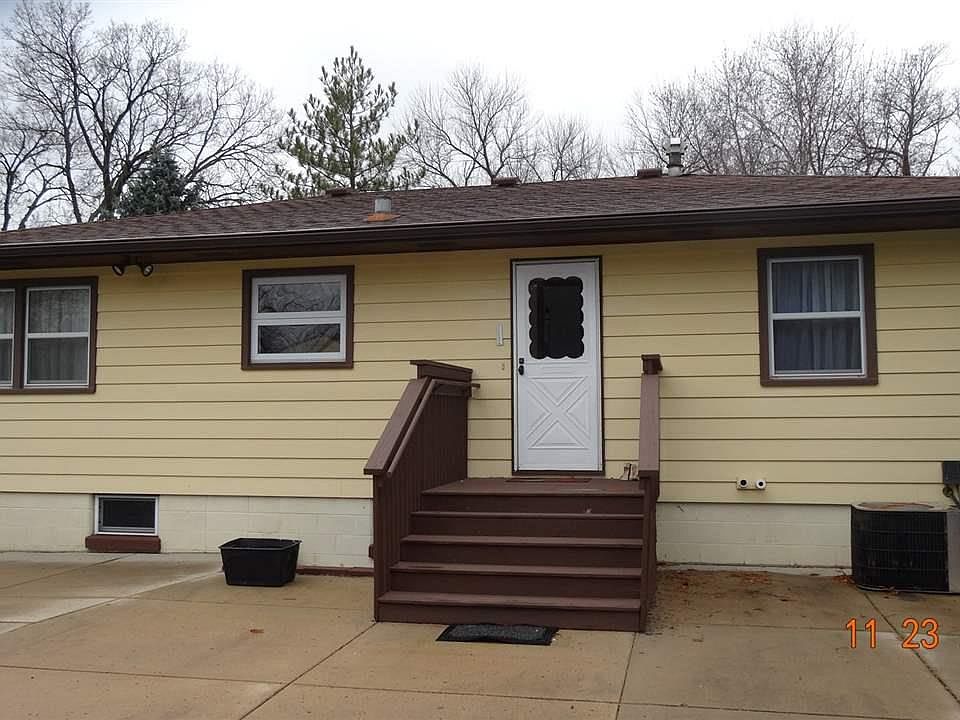2nd image of 139 Hubbell Ave