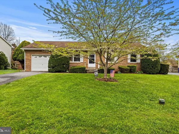 8219 Morning Dew Ct, Frederick, MD 21702